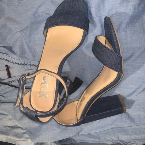 Use once 👠 - Picture 2 of 2